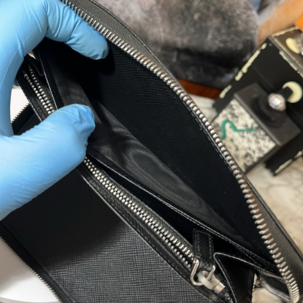 PRADA long Business Wallet Black Staffiano Leather Unisex. In GUC. - Picture 11 of 17